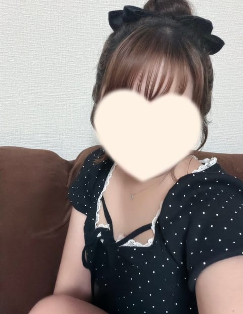 お久しぶりの出勤です𐔌ᵔ ܸ>⩊<︎︎  𐦯🎀

19時まで　📍北戸田るーむ　です♡
お時間合う方お待ちして