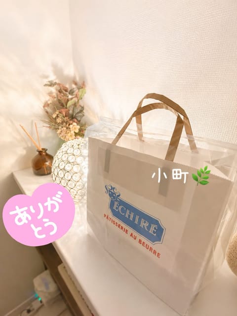 いつもありがとうございます🌸

《明日のお知らせです》
🌟9/3(木)11-18十条room
🈵11-15
🈳15:30
