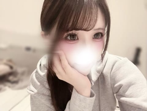 きょう恵比寿です📍

２１時〜５時までだよ꒰ᐡ˶ᐡ ˙̫ ᐡ˵ᐡ꒱⟡

雨やんだかなあ☔
足元悪いけど会いにきてくれると