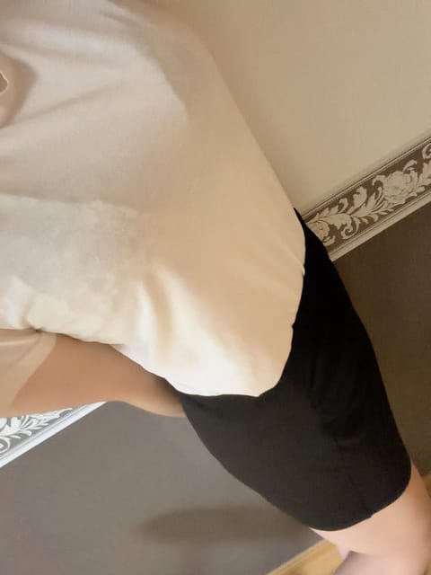 21時から4️⃣時まで出勤です٩(๑>∀<๑)۶よろしくお願いします💘

最近は月見マックシェイクハマってま