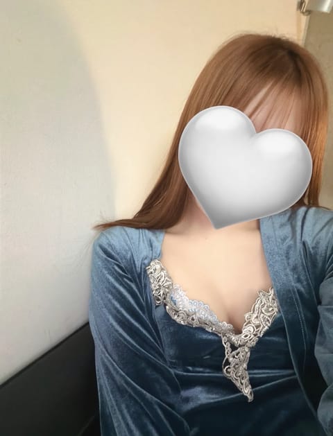 こんにちは☀️
本日21:00まで恵比寿ルームいます✨️
まだまだたくさん空きがあるので、遊びに来てくださいまし🤍