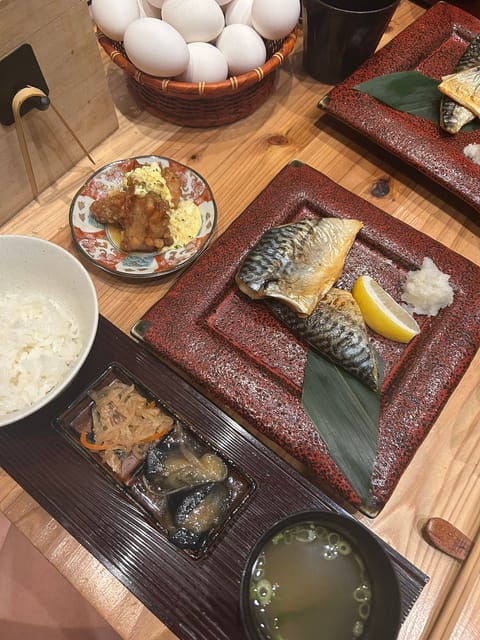 今日のお昼ごはん🍚✌️

定食だけじゃ足りなそうと思って
チキン南蛮追加した♪( ◜ω◝و(و "🩷

ランチしてからの
