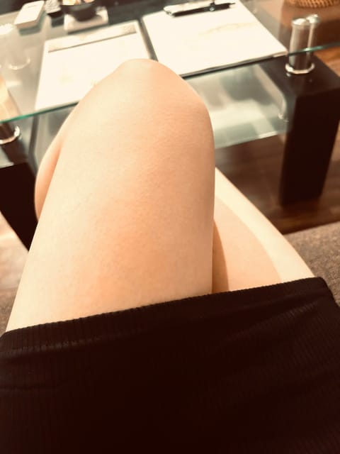 こんばんは🌛
お部屋はいるの待ってる間、蚊と散歩中のわんちゃんにモテモテでわらいました🤣やっぱり本能でいい女見分けてる…