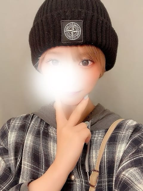 昨日もたくさんのお兄様方
ありがとうございました🌷 

話弾みすぎて一旦正座してお話したの
面白すぎました😂 

差し入