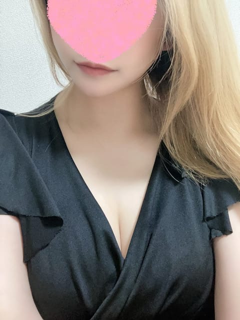 沼津２日目👀✨
本日の受付も3:00まで💗
DMからもご予約お待ちしてます☺️💌