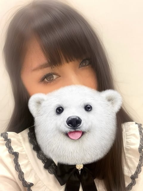 あ、自撮りです！  https://twitter.com/pandamiyo/status/2066409387036