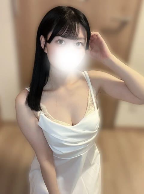 お久しぶりです✨️✨️
本日12:00~20:00にて出勤です！
雨ばっかりで気分下がっちゃうね☔️
シルバーウィ