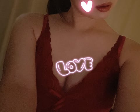 今日は紅でした🌹

ありがとうございました❣️

敏感さんは楽しいです🫨笑

明日は巣鴨で
あさっては赤羽です

よろし
