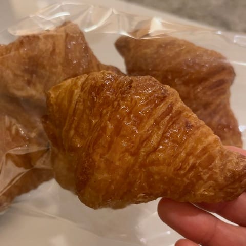 本日もありがとうございました。

久々のリピーター様
今日も楽しいひと時とお土産、ありがとうございました。

またいらし