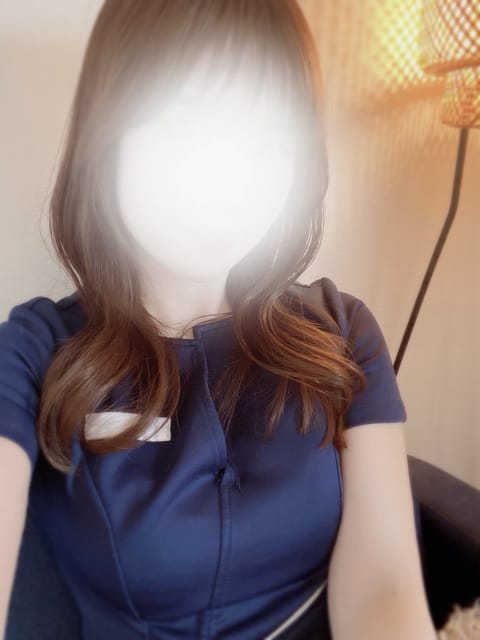 おはようございます( ⸝⸝ ˇ֊ ˇ )♡𓈒𓏸︎︎︎︎
本日13時からの出勤です🍙
来週はお休みをいただきますので
皆さ