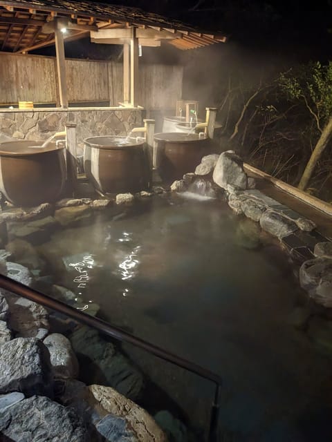 朝食後の〆のお風呂は貸切風呂5番地、三連の樽風呂⇒野天風呂♨️
名残惜しいが、チェックアウトの準備をしてお伊勢さんに向か