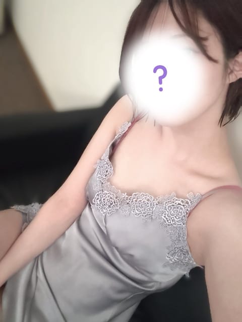 今日もありがとうございました🫧
初めてお昼にシフト入ったんだけどお昼はまた違ったドキドキ感がありますね🤍
またお昼もお願