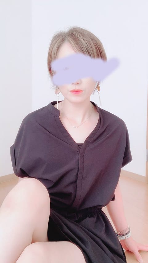 皆さまお疲れ様です✨

最近仕事が忙しくて、久しぶりの出勤です♪

9月14日（土）
15時〜0時まで✨

気分転換もし