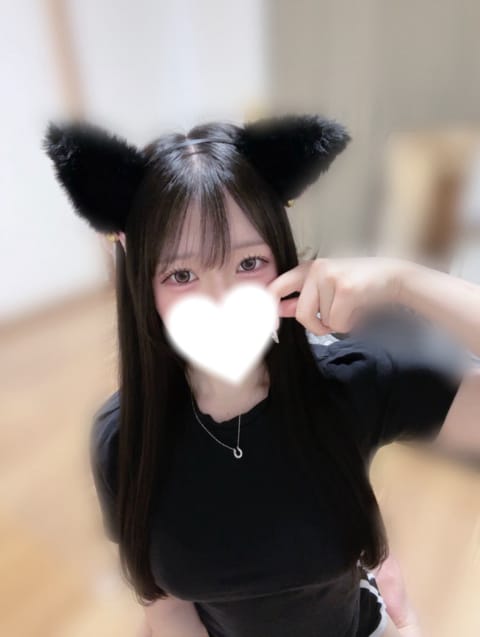 いるにゃー！🩷

遂に…！！GWだ！！🫣🤍

GWはトクベツに30:00までいます💘

たくさんのお兄様からのお誘いお待