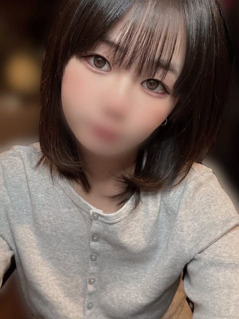 おはようございます🌟

今日めっちゃいい天気だね〜ദി  ᵕ    )

りんはお友達とランチいってきます💕