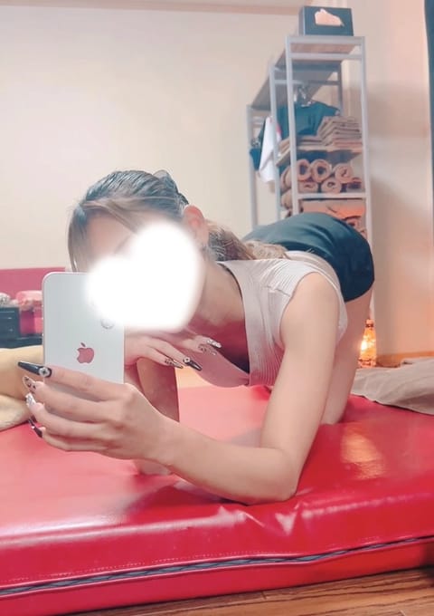 初めまして✨️✨️

はじめましてのお兄さんも、
リピートのお兄さんも大歓迎🥰
一緒に癒しの時間を過ごそうね🫧

期間限