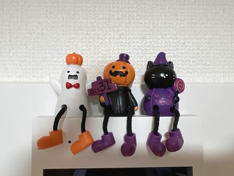 気の早い子達が
ひと足先に
ひなルームに上がり込んで
おります…🎃👻💕

シルバーウィークご案内状況🥳
20日(日)13