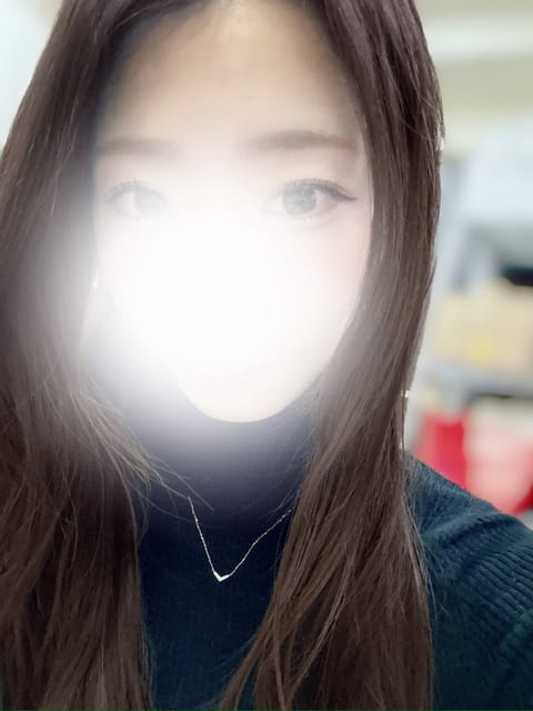 本日出勤しております！
今すぐご案内可能です╰(*´︶`*)╯♡

一緒にあったまろ？♡
#メンエス
#メンエス大阪