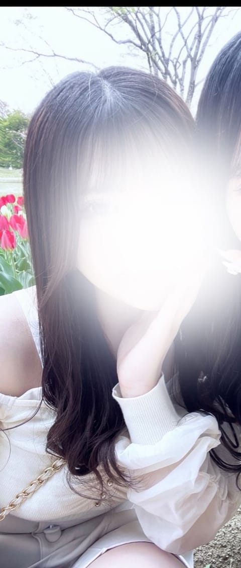 金曜日！出勤してます！♡

スタートから立て続けに本指名様予約ありがとーー🥺💖