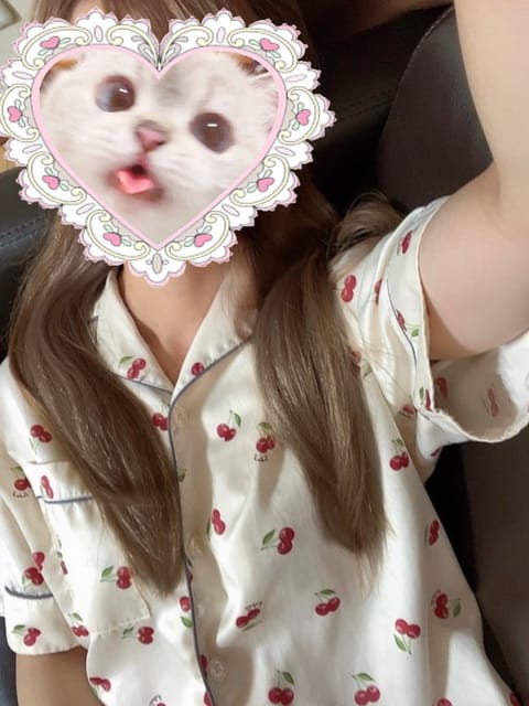 本日出勤時間早まって24:15から受付可能となりました(֊  ֊)ぜひ会いに来てください🐱出張も呼んでください🐈‍⬛
