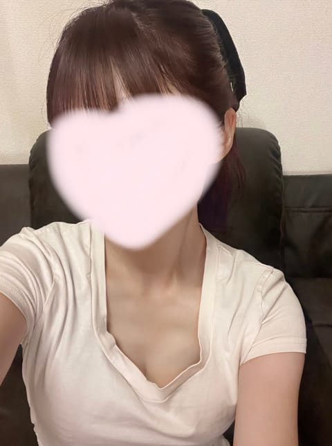 本日24時までいますっ♡🎶

暑すぎてアイスたくさん食べたいー！！🍨