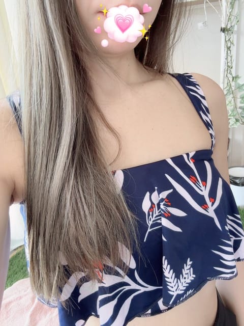 おはようございます☀
今日は17時まで出勤してます💕
お待ちしてますね🌸🌸
