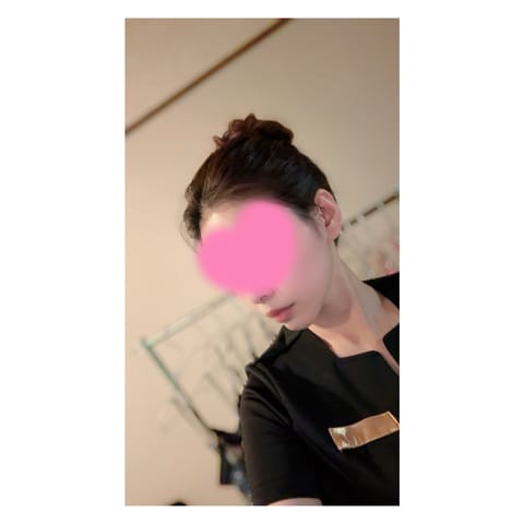 そろそろGWですね〜🤭💭💕
もしや、連休入った方もいるのかな🤔
皆さん連休中はどうお過ごしですか❔🫣💓
是非、この気を境