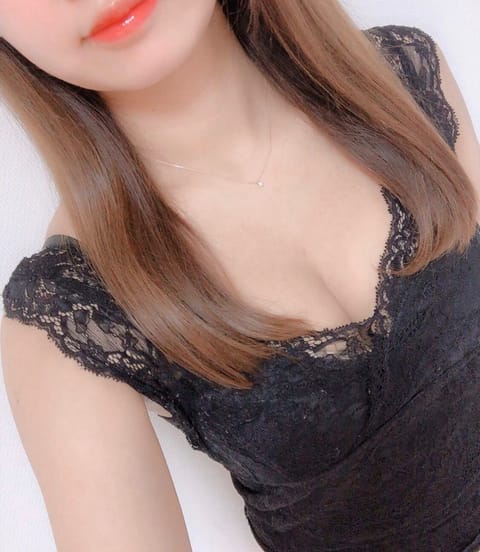 尾崎です🌼
本日18:30〜25:00出勤します🧸✨
みなさんお待ちしております🥰