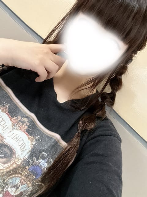 おはようございます❕

そろそろ夏休み始まるのかな...？🧸💭

本日⏰12:00➰19:00 📍なります です🫶🏻