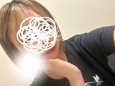 本日🈵枠です！ありがとうございます✨✨
短い時間なのに来てくれて嬉しい💕
次の出勤は明日６日(水)18:00〜です！
ま