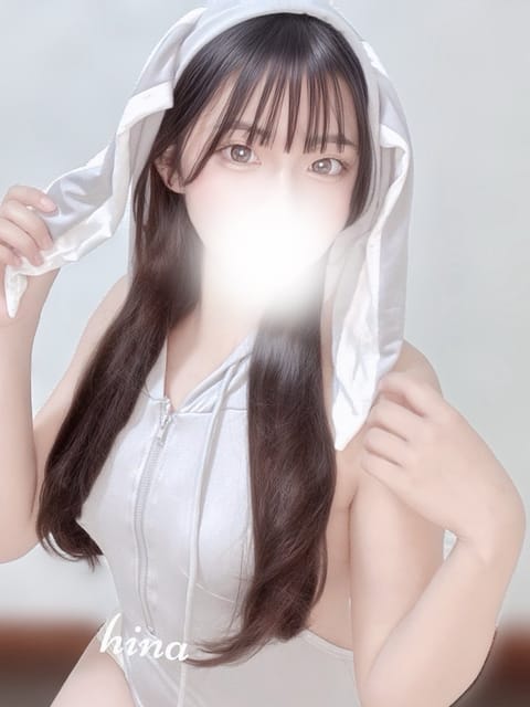 こんばんは🌙

22：00から日本橋出勤です🚃

暖めてあげるのでおいで❤