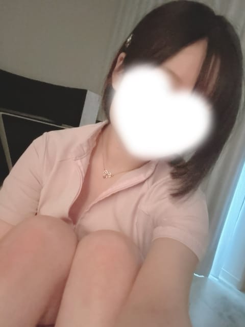こんにちは🤍
桜が満開ですね( 🌸´꒳`🌸)
1番好きな季節です☺️

3/30に来てくださったお兄様ありがとうございま