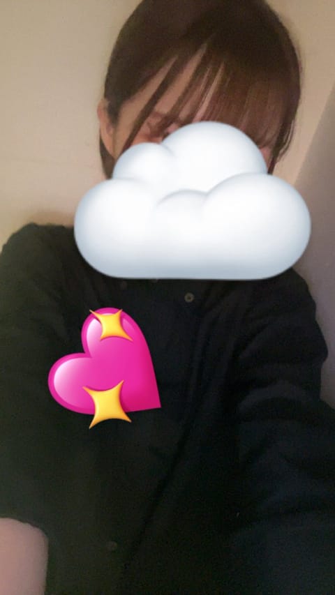 本日もありがとうございました💕

次回出勤12日13：00〜17:30です૮ ᜊ 𑁤⸝⸝⸝꒱𑁤