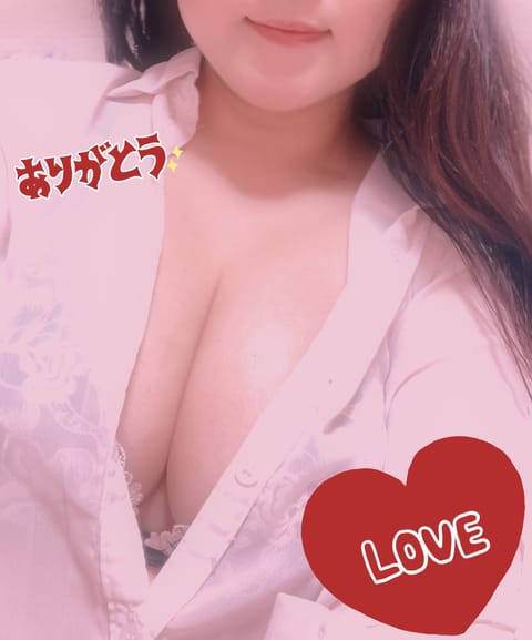 みかです🍑🍑

先程はT様ありがとうございました💕
Gカップに感動してくれて嬉しかった🥹
そして超敏感さんだったのでいじ
