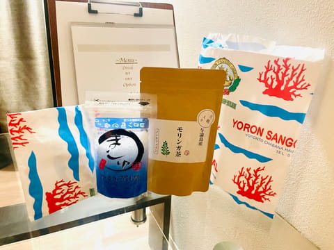 三連休〜！
ぜんぶ出勤します！