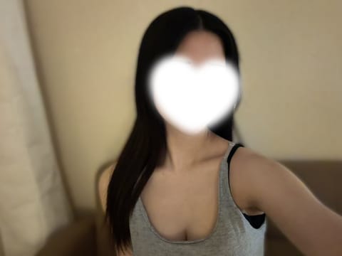 こんばんは！すみれです🙌🏼💜

本日、22時まで烏丸ルームにいます🏠

お仕事おわりなど如何でしょうか☺️💭⸝⋆
お時間