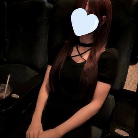 久しぶりに母と出かけてきました🧏‍♀️
映画の感想語り合いながら食べるパフェとってもおいしかった🤤🍑𓂃𓈒𓏸︎︎︎︎