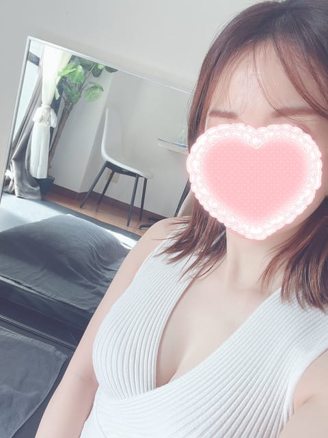 おはようございます～
今日も秋晴れのいいお天気ですね～
桜川ルームで20時までお待ちしてます♡