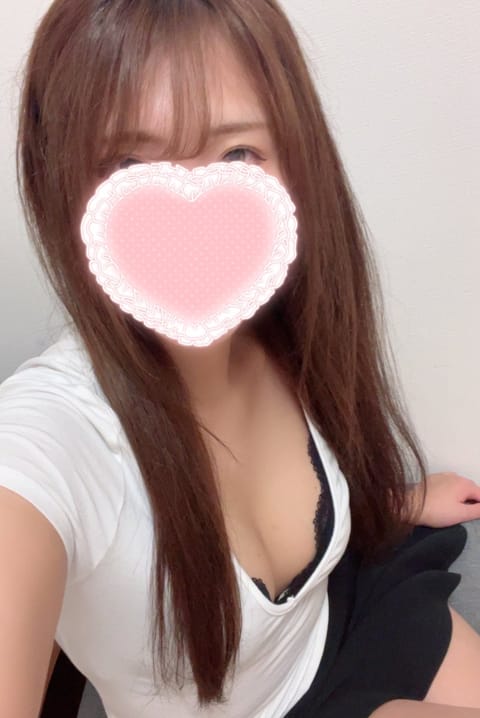 こんにちは、れいなです🪽

本日26時までルームにいます♡
まだ🈳あるので会いに来てくれると嬉しいです🥺💕

ご予約お待