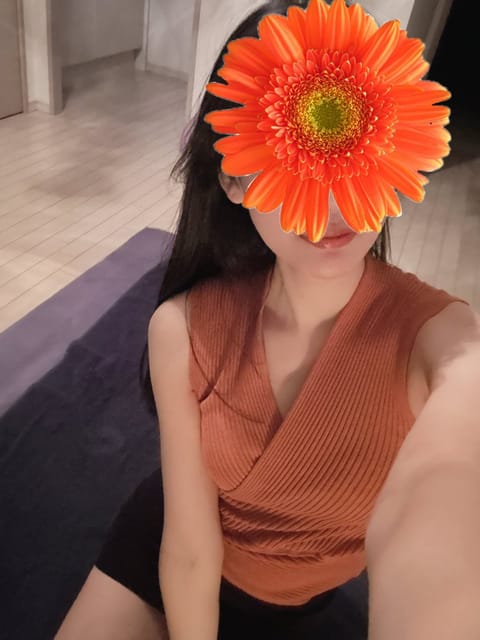 出勤しました！
本日17:00までです🌷

14:15頃から空きあります
ご予約お待ちしてます♡