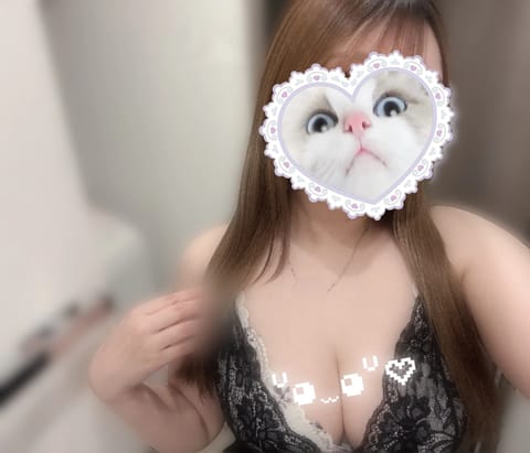 お久しぶりの更新になってしまいました💦えまです՞･·･՞

5/3日19-0時📍五井ルーム
えまがGW中の癒しになれたら