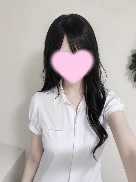 こんにちは！☀️
本日17:00〜23:00出勤です‎‎𖤐 ̖́-‬
久しぶりの出勤だからたくさん会いに来て欲しいな💗🫶