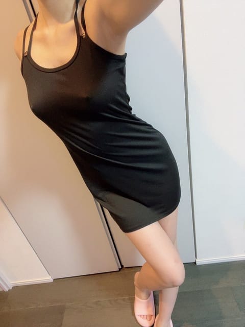 20:00~5:00出勤です💚

身も心も癒します⸜❤︎⸝‍