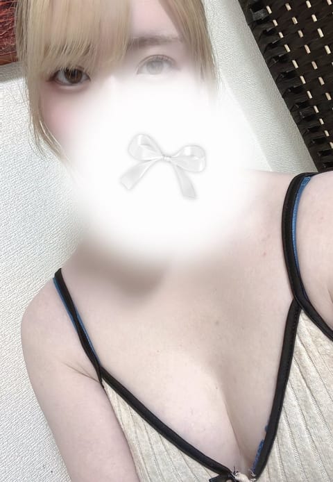 こんにちは☀️𓂃⟡.·
めちゃくちゃいいお天気ですね〜春みたい☺️🌸
本日は調布ルームでお待ちしてます〜！
🎀12:00