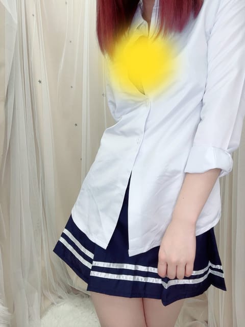 本日16:00〜います！

そして満枠ありがとうございます😭

初日で緊張しちゃう🫨
精一杯頑張ります✨