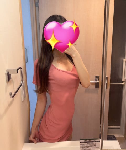 こっち久しぶりになってしまって申し訳ないです🥲

本日府中ルーム20時まで出勤です🌟🙏🏻￼￼

少しの時間でもご予約お待