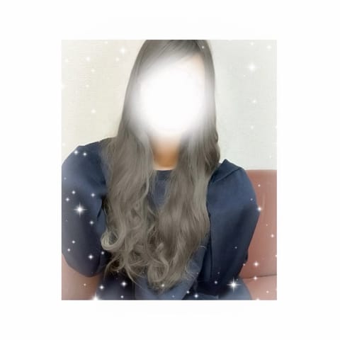 おはようございます🧚✨
本日最短12:20〜のご案内です🩵
事前予約の仲良しさんありがとう🩵

今週は金曜日まで日中いる