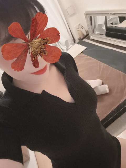 昨夜もありがとうございました😊
本指名様方のおかげで楽しい時間過ごさせていただきました💖
本日はルレーヴ池袋ルームに出勤