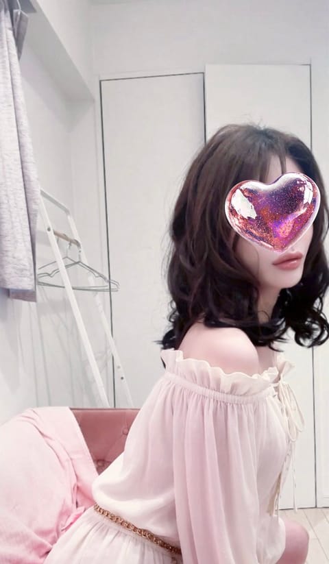 今日も12-18時出勤
よろしくお願いします🙇

新規様にはドキドキ🧡🧡
本指様にはワクワク💙💙
してお待ちしますね

