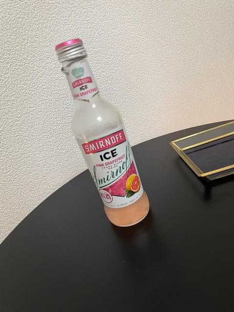 更新できてなくてごめんなさい💦
今日も逢いに来てくれたお兄様達ありがとうございました✨️

差し入れにおかしとお酒ありが